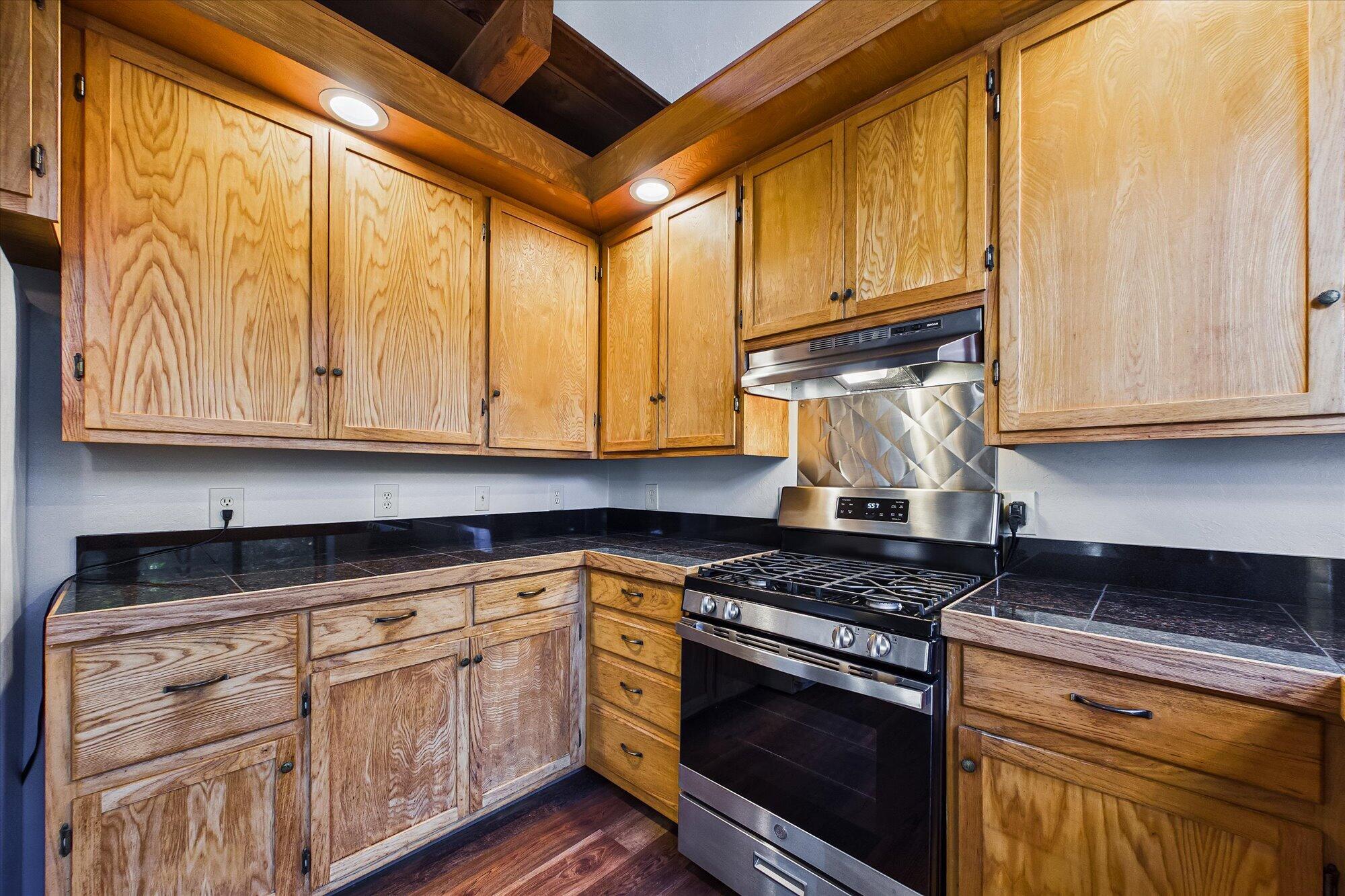 7587 Elk River Road Eureka, CA 95503 - Photo 20 of 48 20-7587 Elk River Rd-123