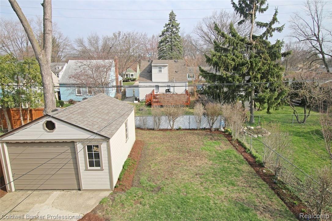 1890 Columbia Road Berkley, MI 48072 - Photo 23 of 42 24) Upstairs View of Backyard.jpg