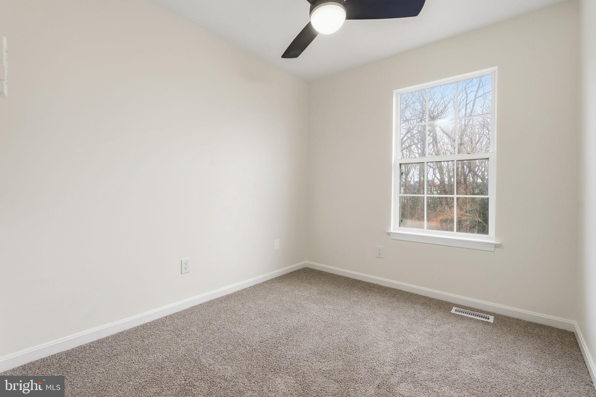 629 Nollmeyer Road Middle River, MD 21220 - Photo 13 of 35 an empty room with a window