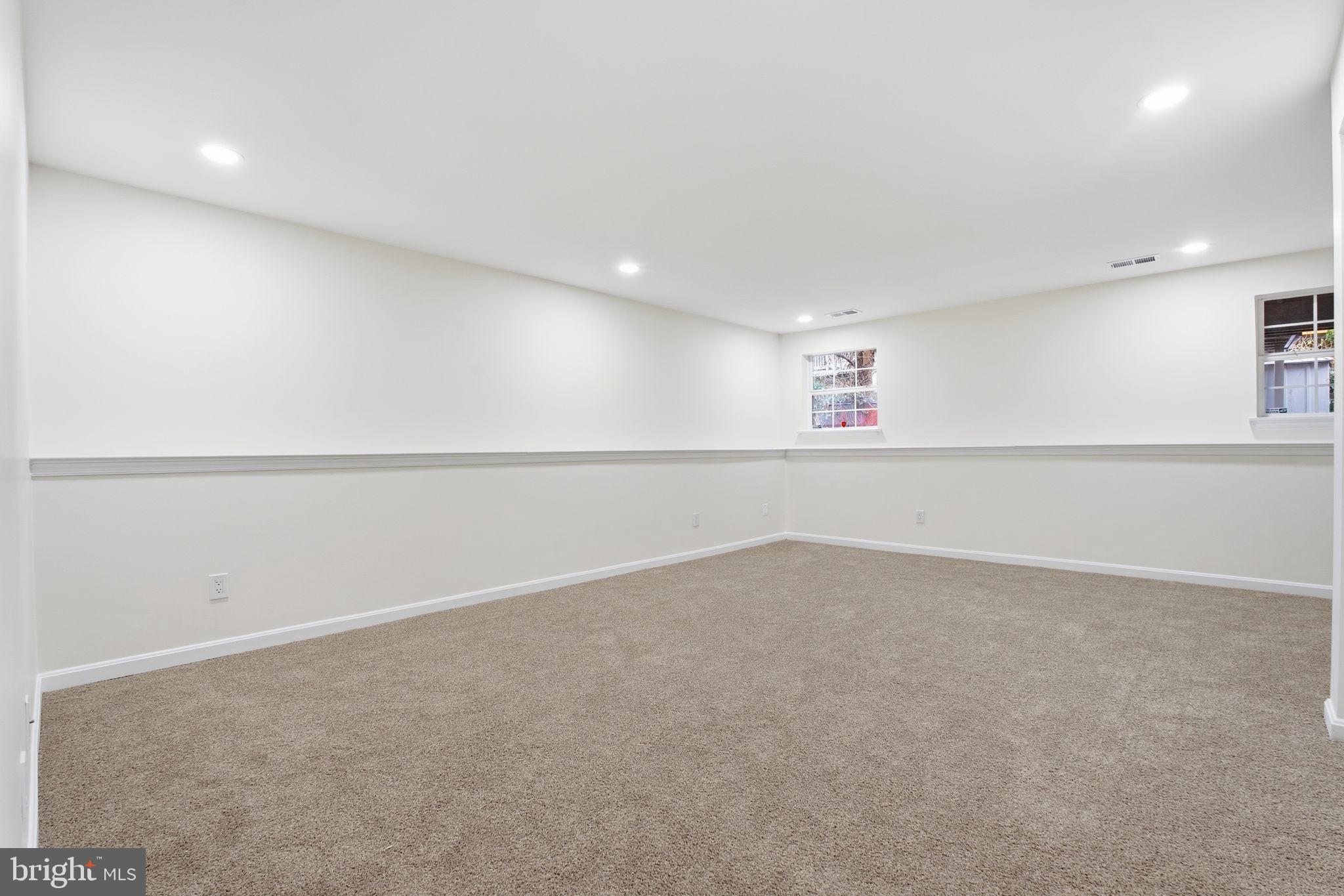 629 Nollmeyer Road Middle River, MD 21220 - Photo 24 of 35 an empty room with an entryway