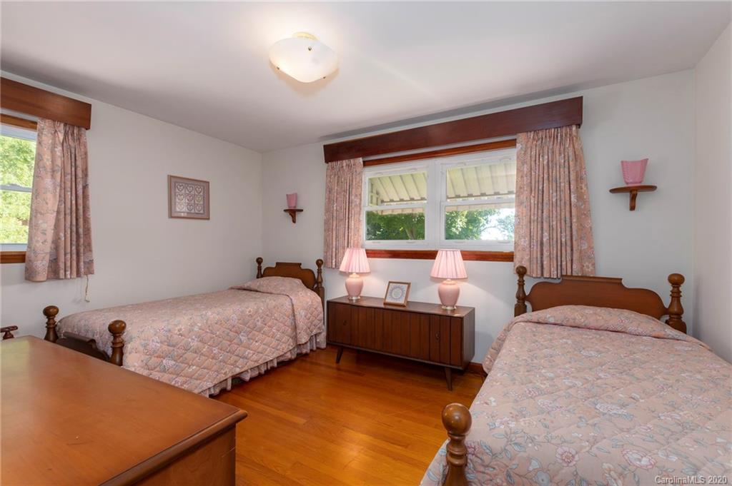 3600 Grapevine Road Marshall, NC 28753 - Photo 16 of 33 Gallery Image 16