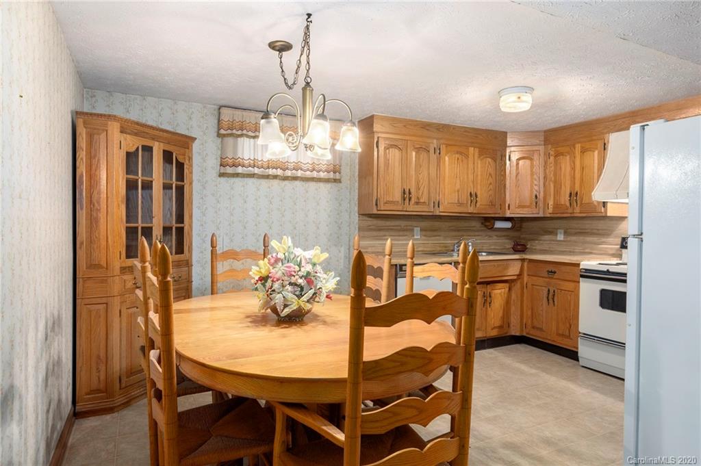 3600 Grapevine Road Marshall, NC 28753 - Photo 21 of 33 Gallery Image 21