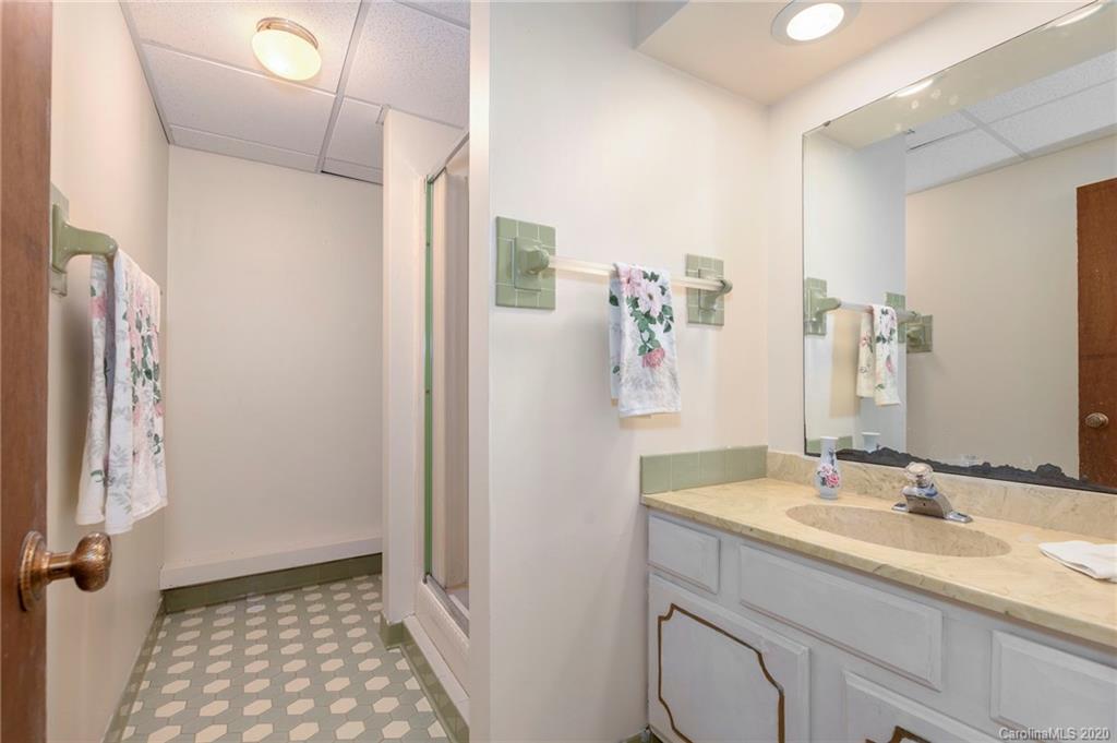 3600 Grapevine Road Marshall, NC 28753 - Photo 23 of 33 Gallery Image 23