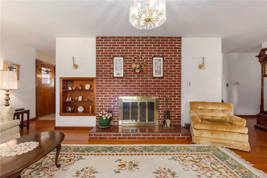 3600 Grapevine Road Marshall, NC 28753 - Photo 8 of 33 Gallery Image 8