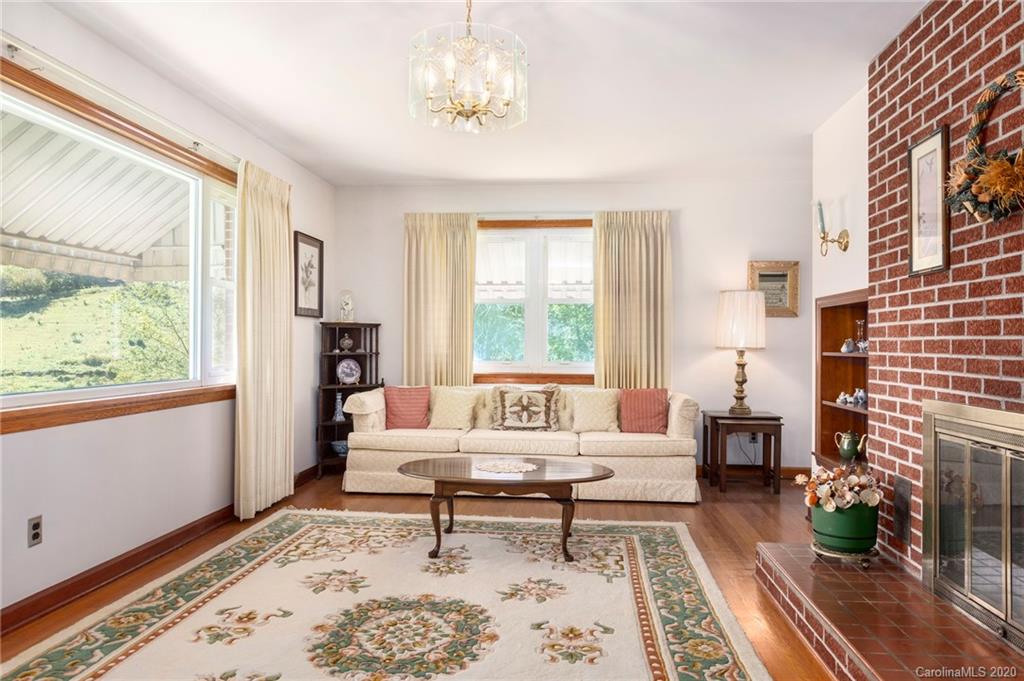 3600 Grapevine Road Marshall, NC 28753 - Photo 10 of 33 Gallery Image 10