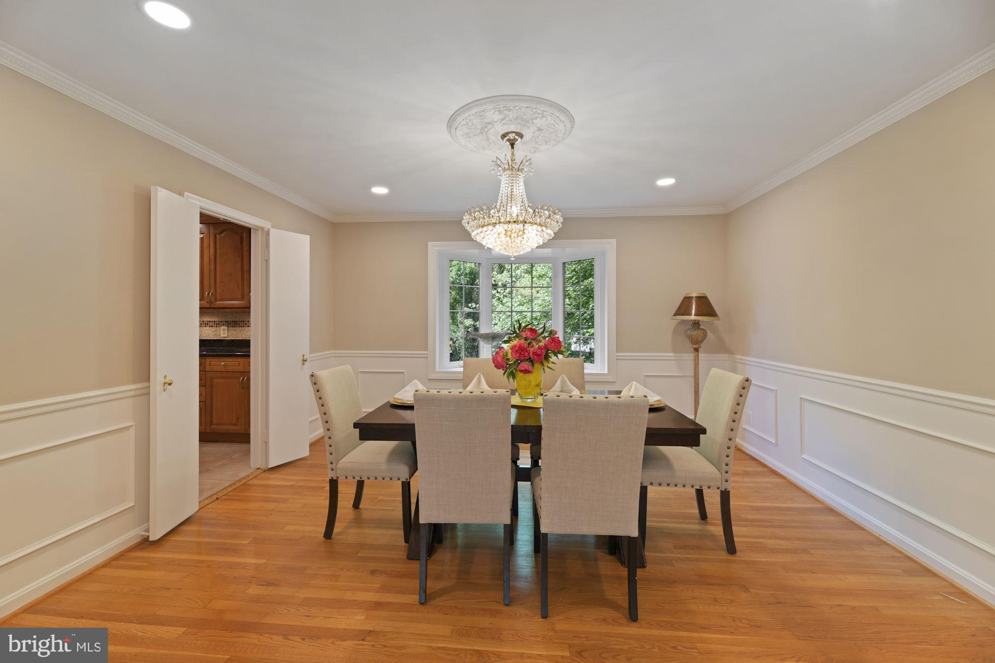 7700 Falstaff Road McLean, VA 22102 - Photo 11 of 48 Dining Room