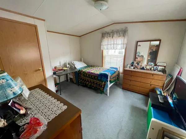 $94,900 | 21 Daniel Drive, Lyndonville, VT 05851