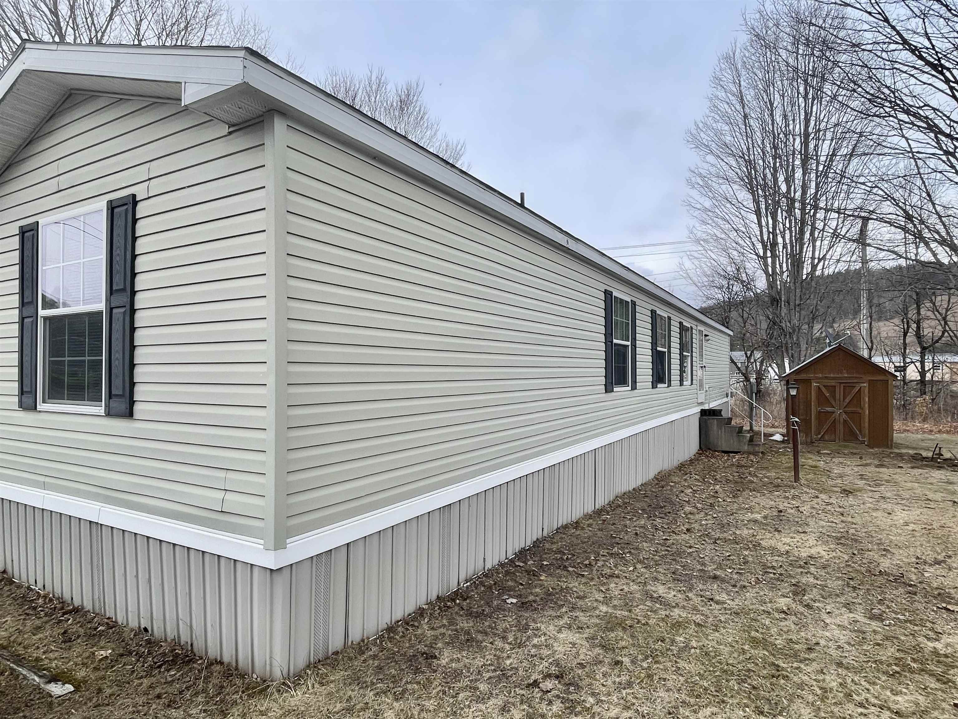 21 Daniel Drive Lyndon, VT 05851 - Photo 4 of 15