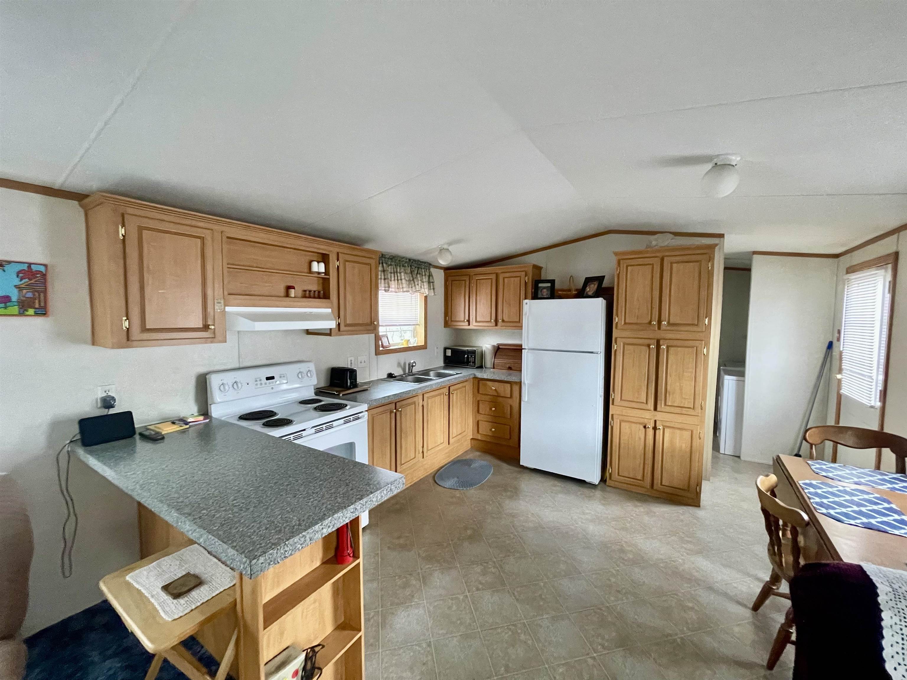 21 Daniel Drive Lyndon, VT 05851 - Photo 7 of 15