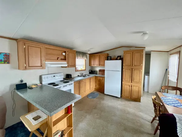 $94,900 | 21 Daniel Drive, Lyndonville, VT 05851