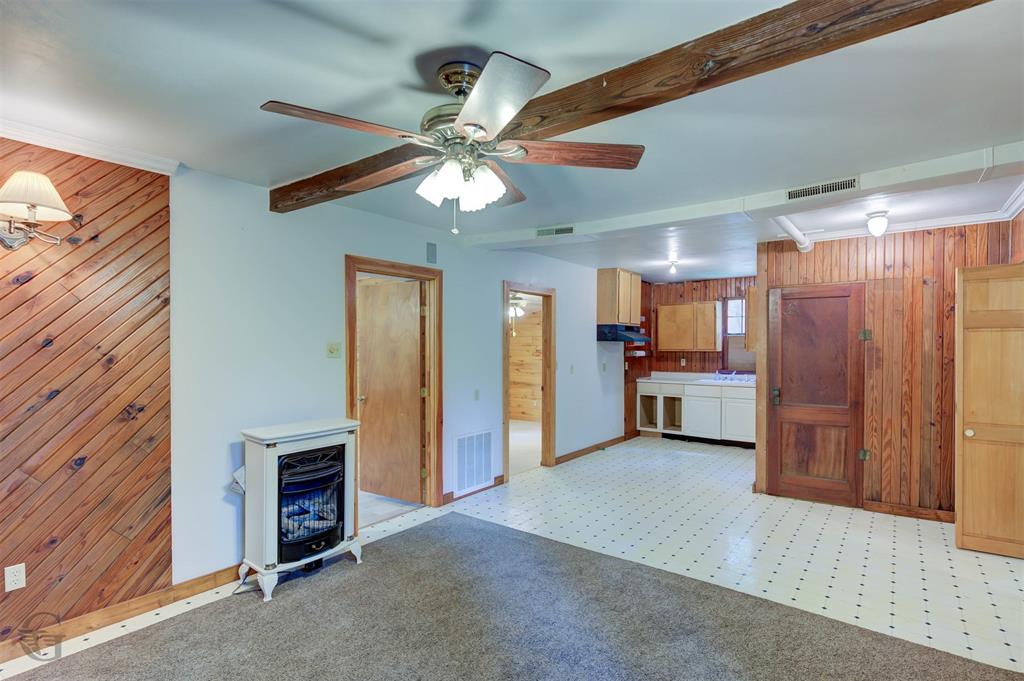 1267 Johnson Road Doyline, LA 71023 - Photo 4 of 19 a view of a livingroom with a kitchen