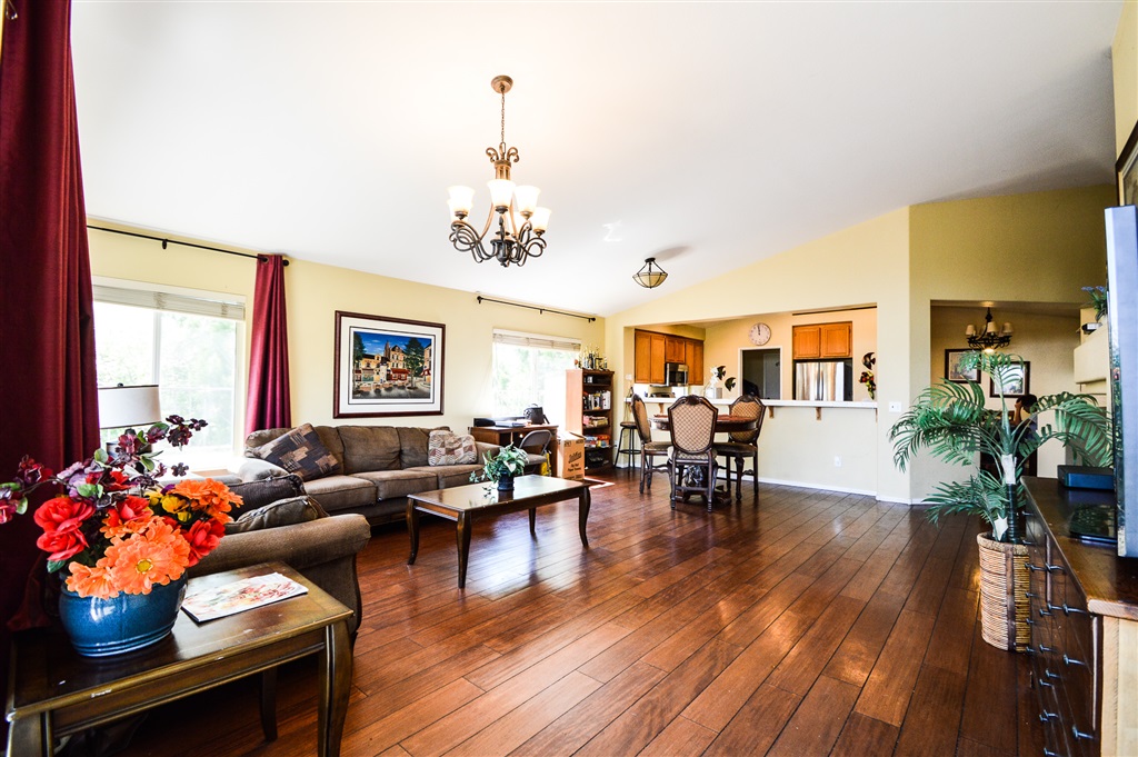 2325 Hyacinth Road Alpine, CA 91901 - Photo 8 of 23