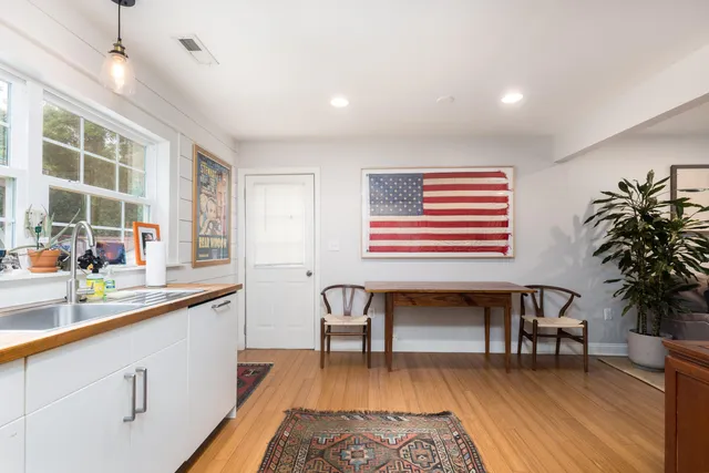 $2,900 | 62 Anita Drive, Charleston, SC 29407