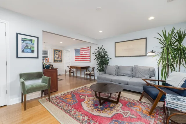 $2,900 | 62 Anita Drive, Charleston, SC 29407