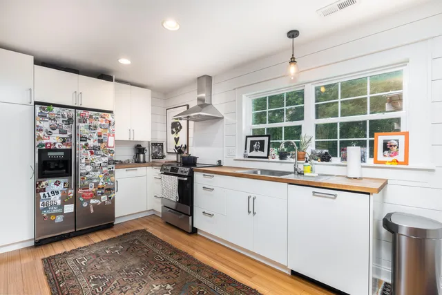 $2,900 | 62 Anita Drive, Charleston, SC 29407