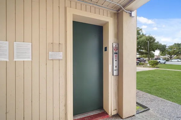 $349,900 | 12600 Melville Drive, Unit 226B, Montgomery, TX 77356