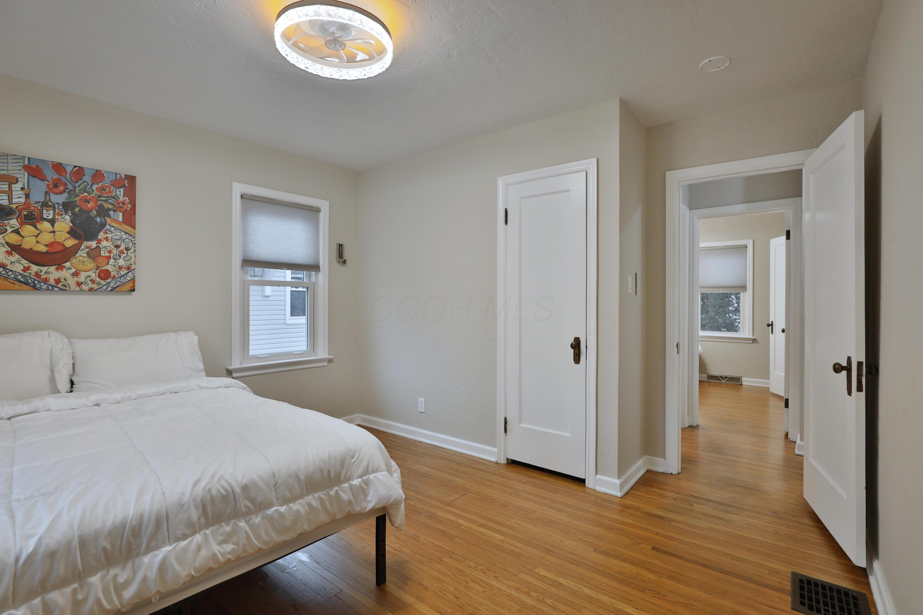124 North Gould Road Columbus, OH 43209 - Photo 19 of 45 126-N-Gould-19
