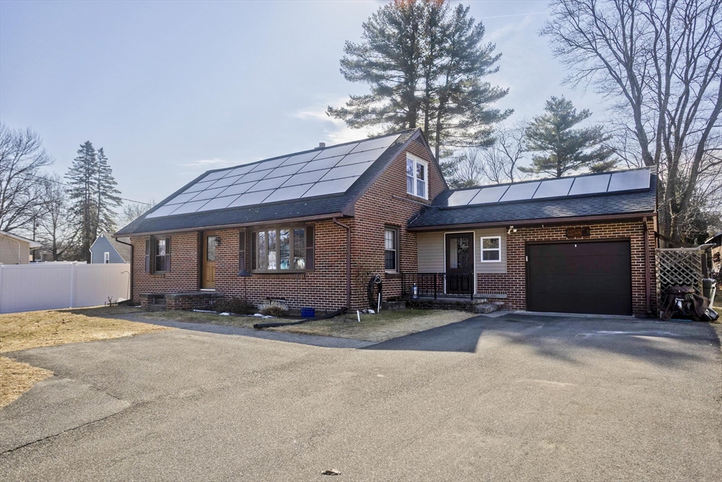 25 Gardens Drive Springfield, MA 01119 - Photo 1 of 40 Gallery Image 1