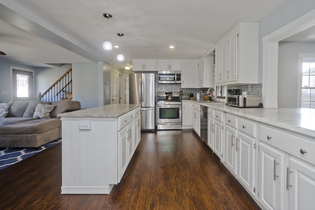 25 Gardens Drive Springfield, MA 01119 - Photo 11 of 40 Gallery Image 11