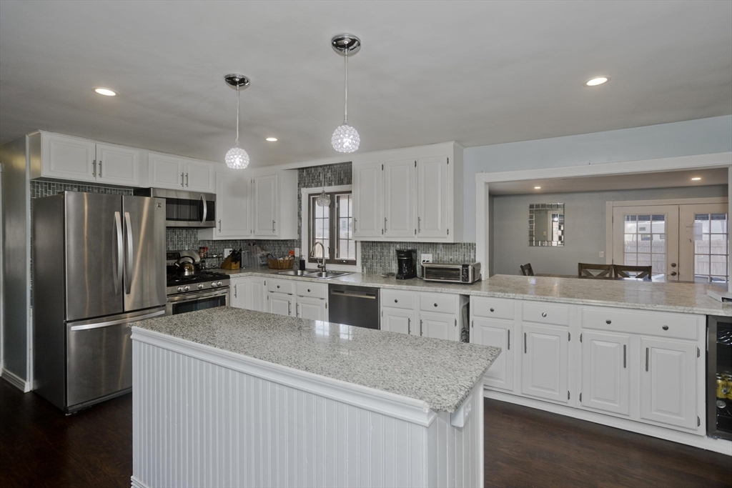 25 Gardens Drive Springfield, MA 01119 - Photo 12 of 40 Gallery Image 12