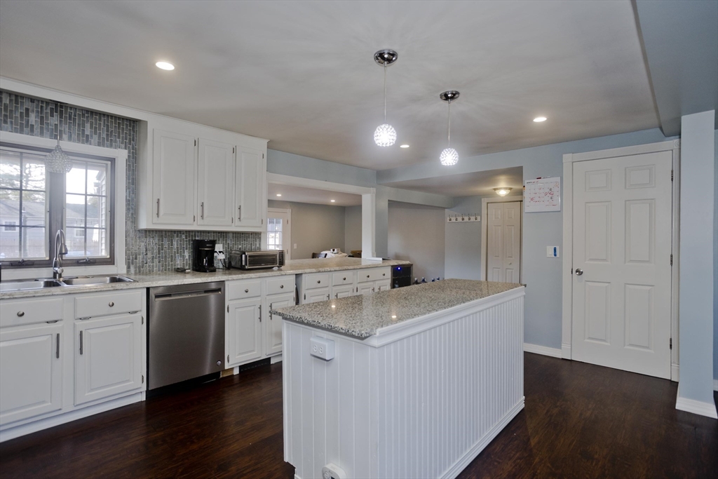 25 Gardens Drive Springfield, MA 01119 - Photo 13 of 40 Gallery Image 13