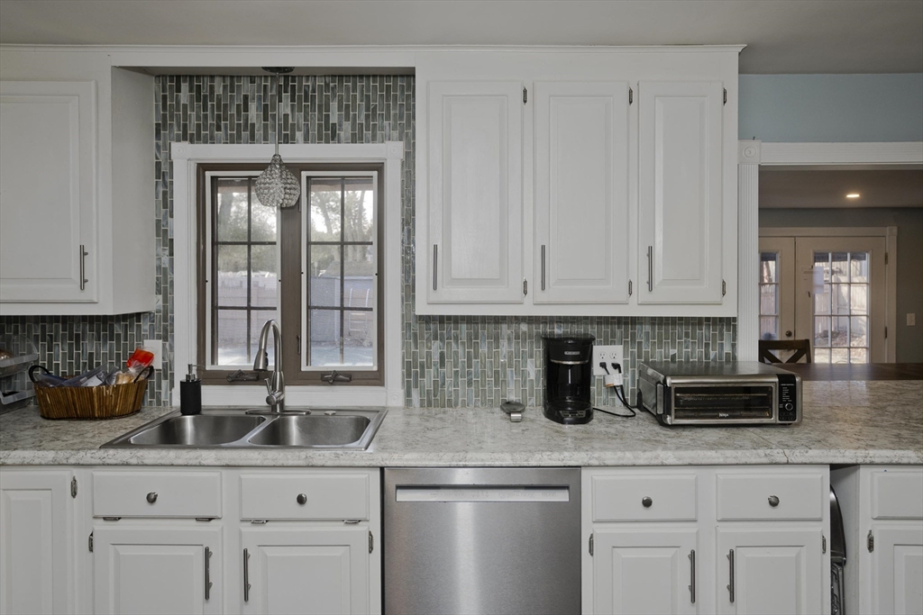 25 Gardens Drive Springfield, MA 01119 - Photo 14 of 40 Gallery Image 14