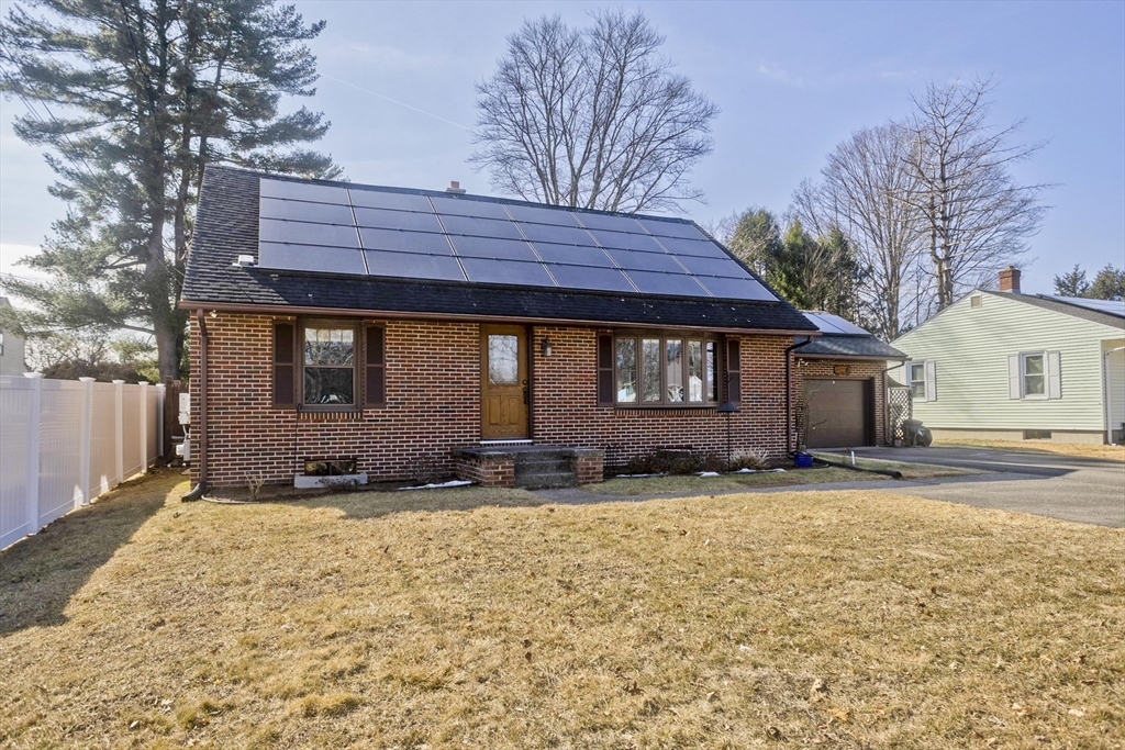 25 Gardens Drive Springfield, MA 01119 - Photo 3 of 40 Gallery Image 3