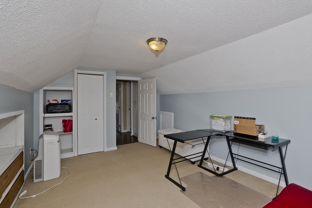 25 Gardens Drive Springfield, MA 01119 - Photo 36 of 40 Gallery Image 36
