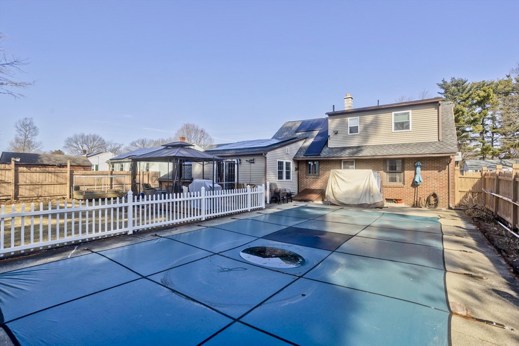 25 Gardens Drive Springfield, MA 01119 - Photo 5 of 40 Gallery Image 5
