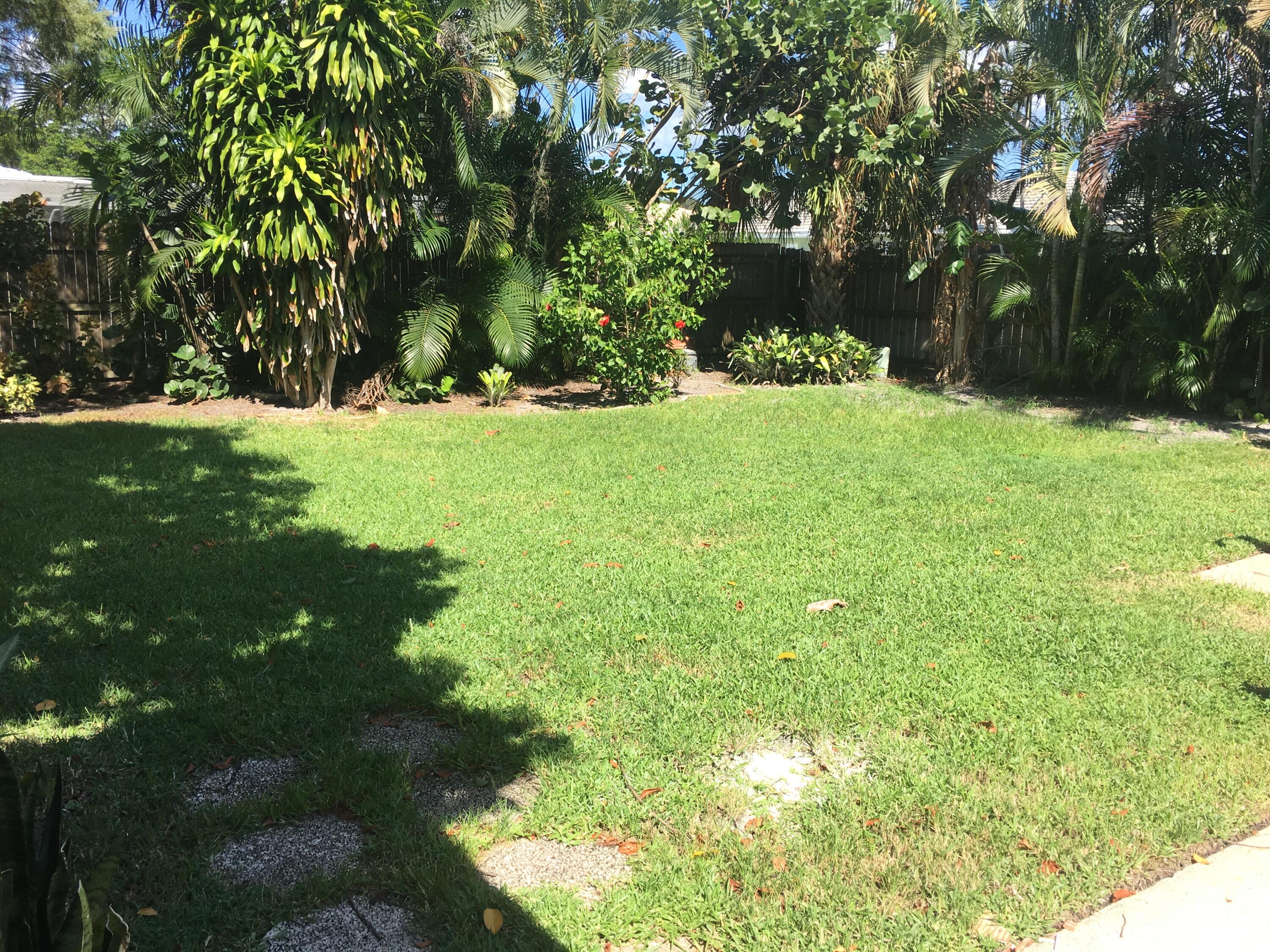 3464 Northwest 26th Avenue Boca Raton, FL 33434 - Photo 6 of 11 Garden