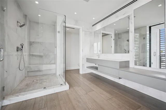 $9,400,000 | 420 North Hibiscus Drive, Miami Beach, FL 33139