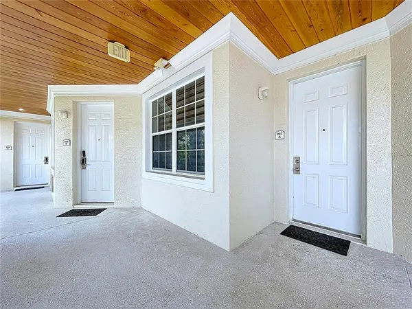$2,800 | 3506 54th Drive West, Unit 207, Bradenton, FL 34210