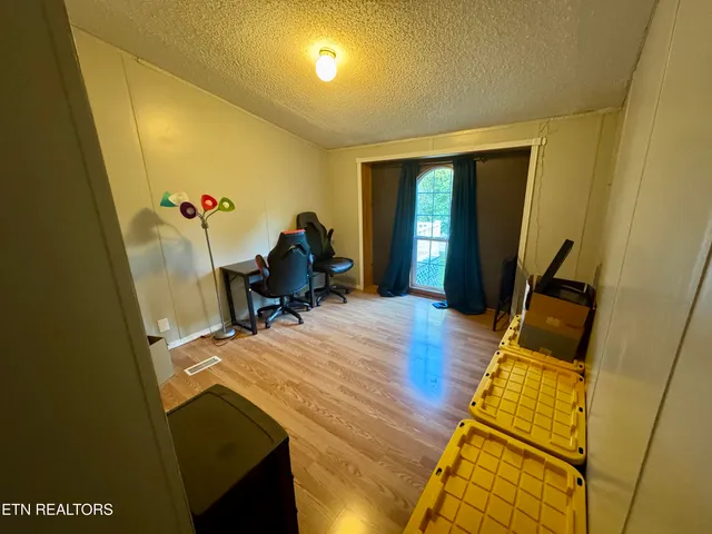 $185,000 | 562 Verdun Road, Oneida, TN 37841