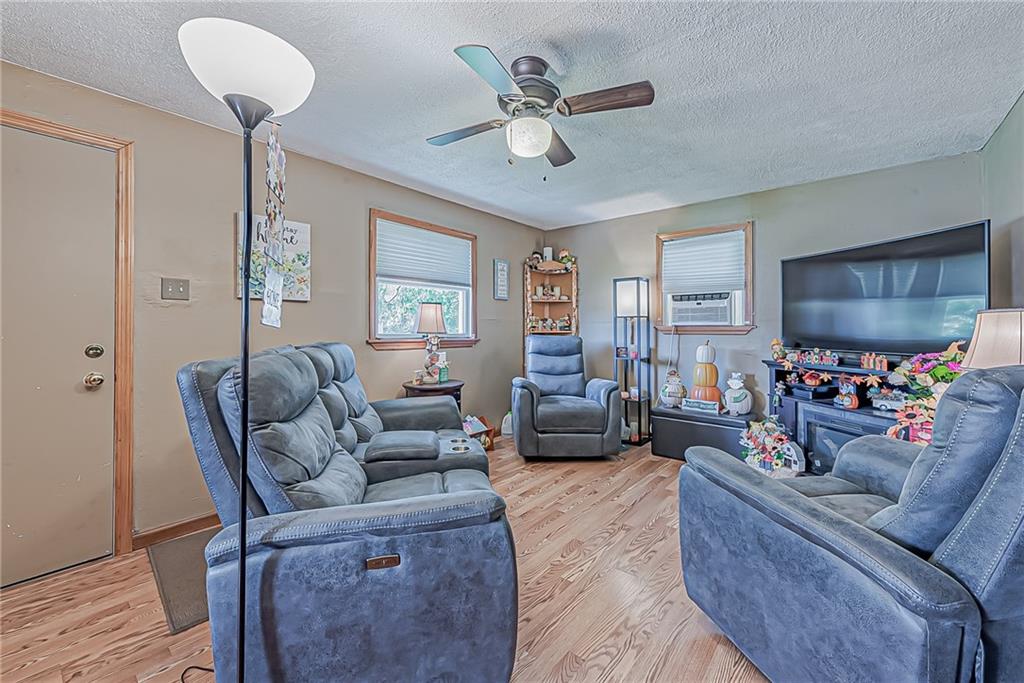 2173 Guffey Road North Huntingdon, PA 15642 - Photo 4 of 18 Gallery Image 4