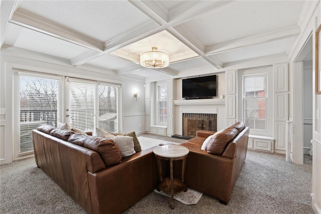 506 Kings Ridge Liberty, MO 64068 - Photo 4 of 37