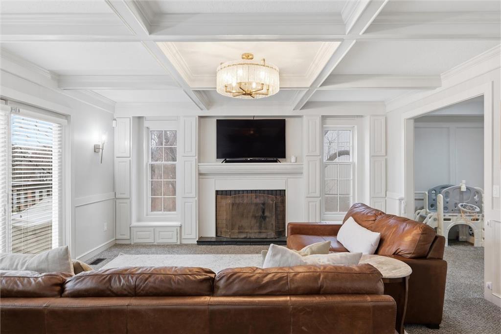 506 Kings Ridge Liberty, MO 64068 - Photo 5 of 37