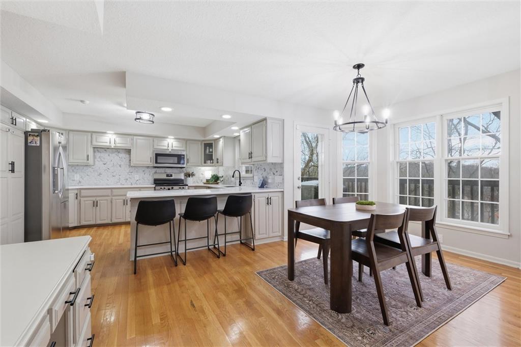 506 Kings Ridge Liberty, MO 64068 - Photo 9 of 37