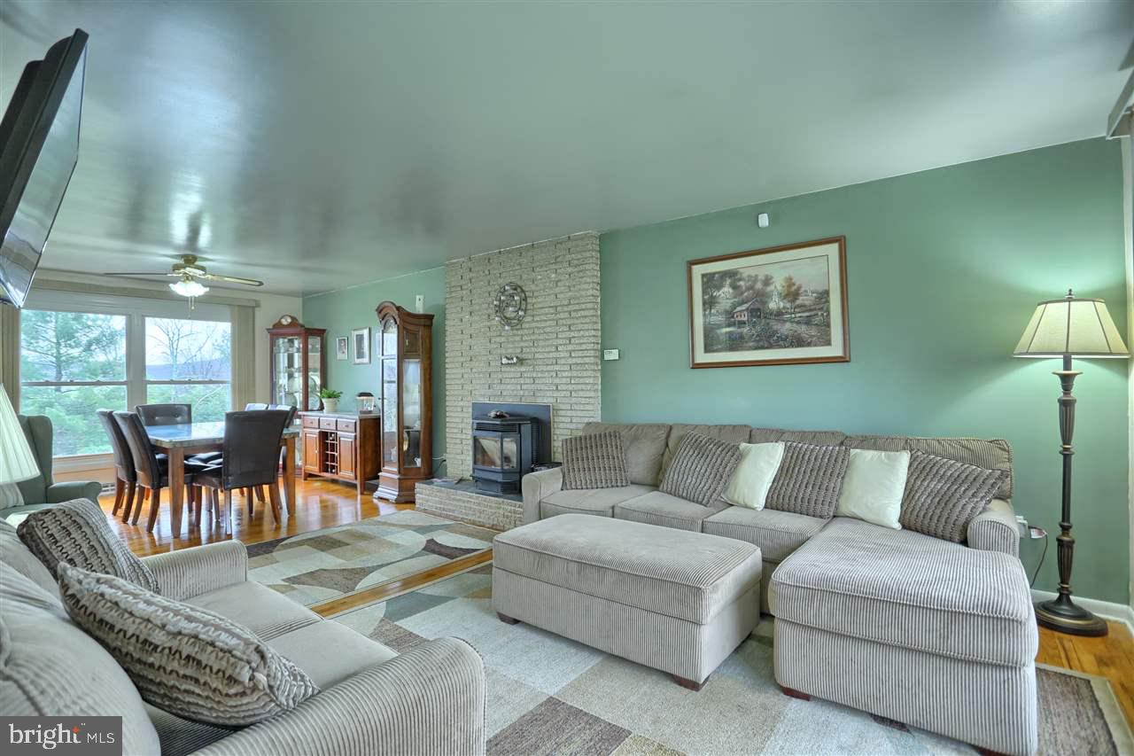 980 Alpine Road Wellsville, PA 17365 - Photo 2 of 24