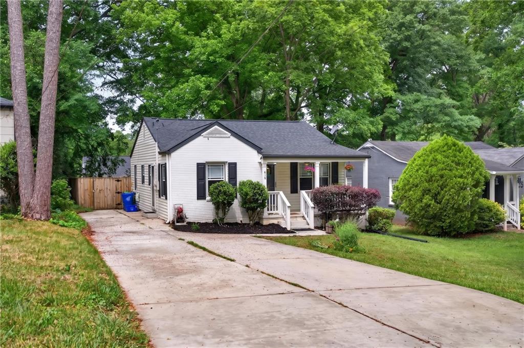 619 Daniel Avenue Decatur, GA 30032 - Photo 4 of 35