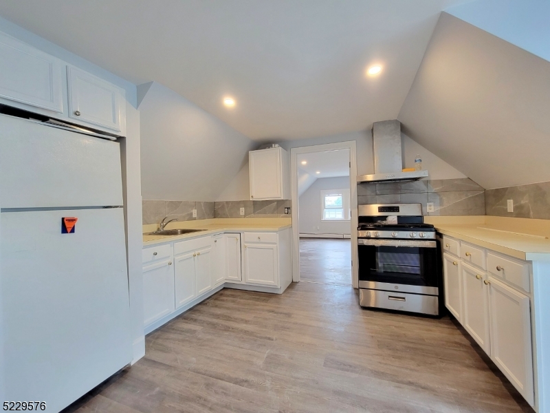 30 Fulton Street, Unit 3 Montclair, NJ 07042 - Photo 6 of 14
