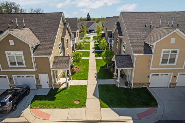 $362,500 | 611 Woodland Drive, Dexter, MI 48130