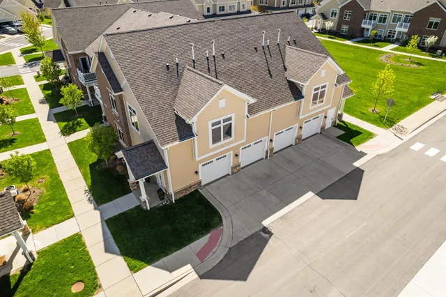 $362,500 | 611 Woodland Drive, Dexter, MI 48130