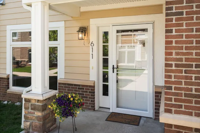 $362,500 | 611 Woodland Drive, Dexter, MI 48130