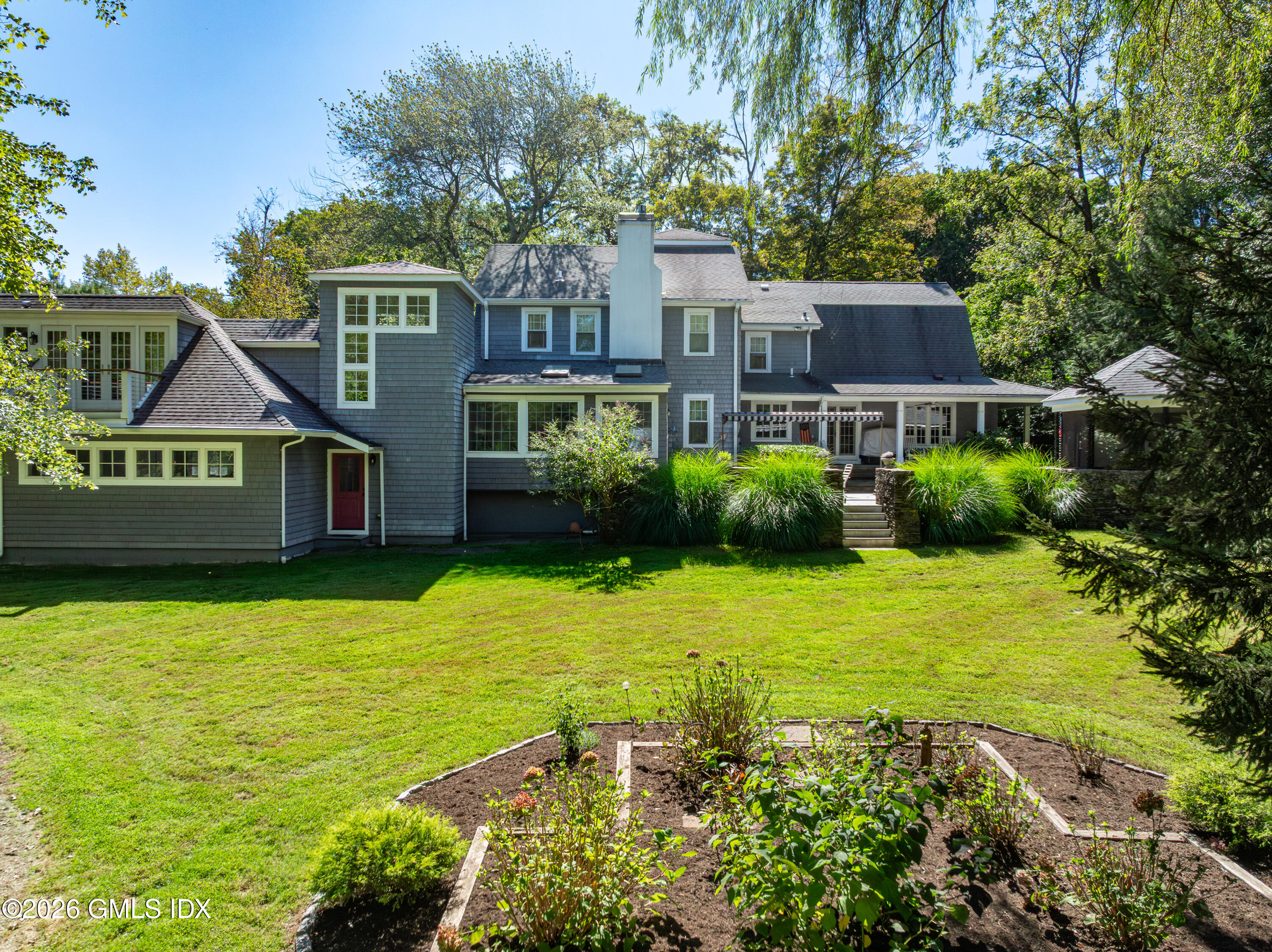 231 Roxbury Road Stamford, CT 06902 - Photo 31 of 35 Space for a pool