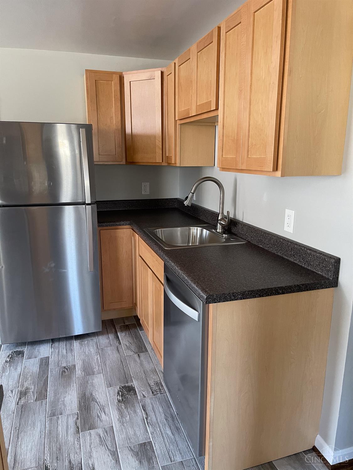 6903 Taylor Road Cincinnati, OH 45248 - Photo 9 of 29