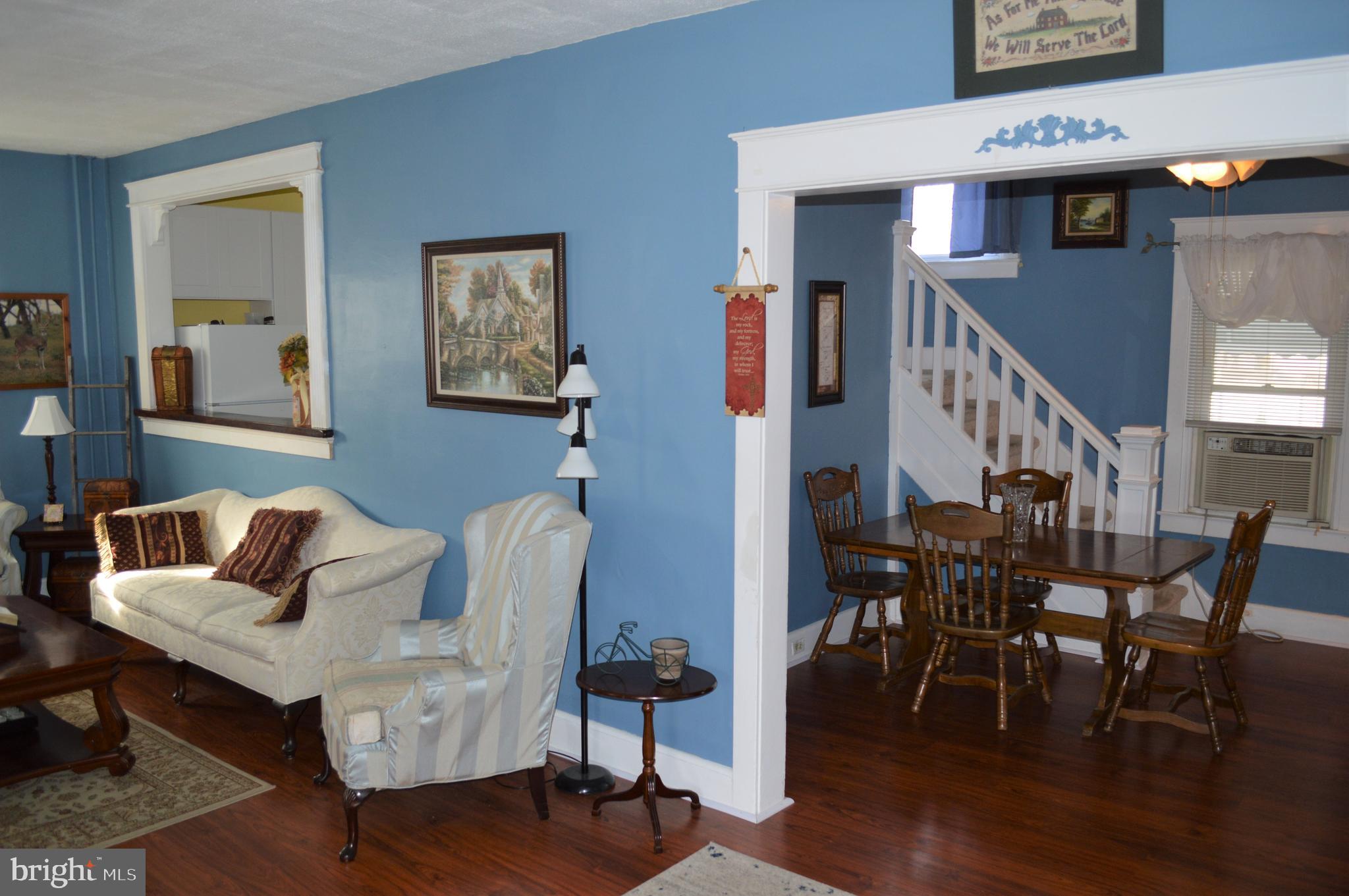 28 West Roland Road Brookhaven, PA 19015 - Photo 14 of 38 Living rm view to Dining rm