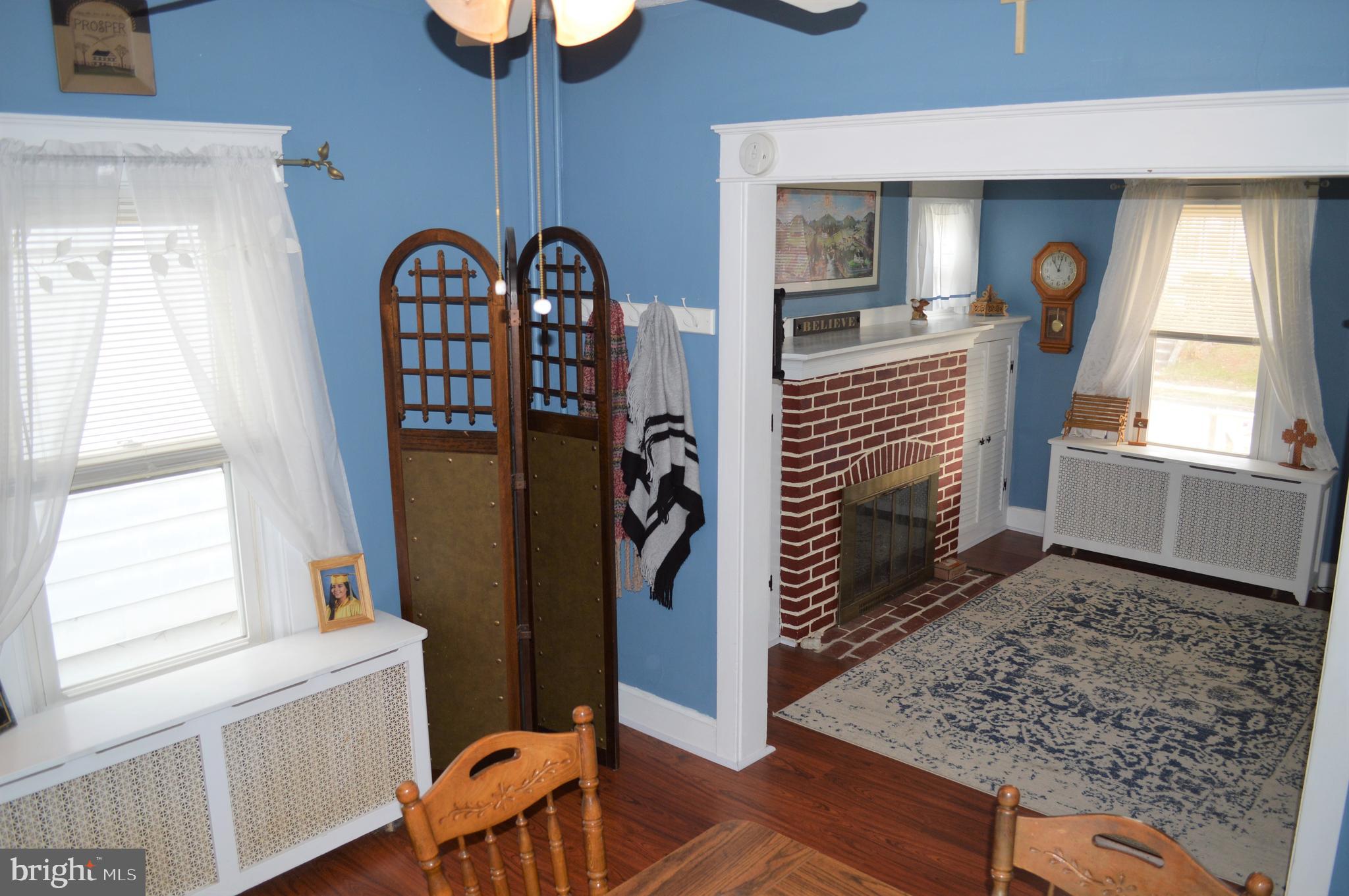 28 West Roland Road Brookhaven, PA 19015 - Photo 16 of 38 Dining rm view to Living rm