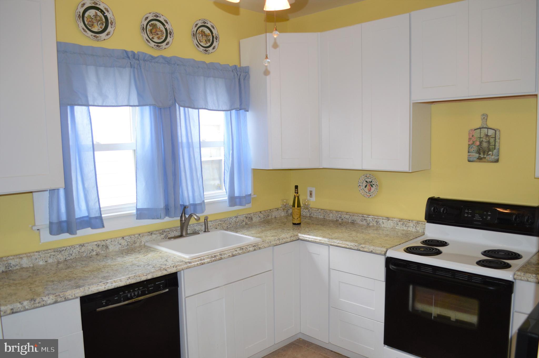 28 West Roland Road Brookhaven, PA 19015 - Photo 20 of 38 Newer Kitchen