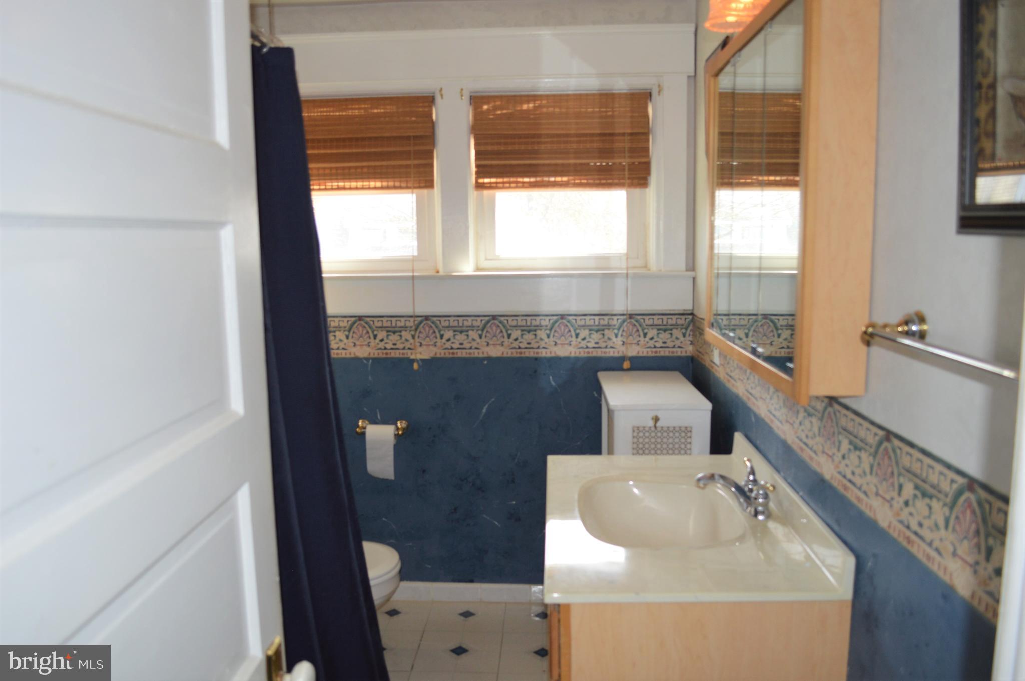 28 West Roland Road Brookhaven, PA 19015 - Photo 29 of 38 Full bath updated