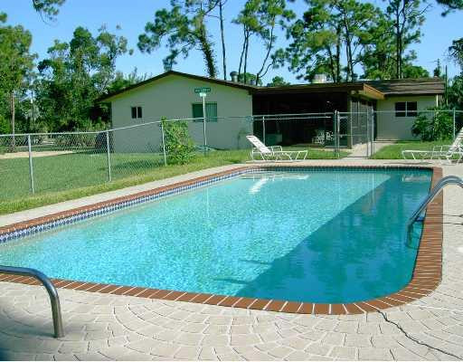 5339 Pine Tree Road Parkland, FL 33067 - Photo 2 of 13 Swimming Pool/Hot Tub/Sauna